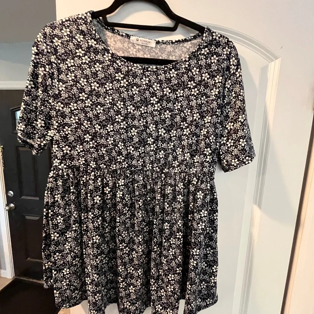 ~Bombom~ Shirt - XL